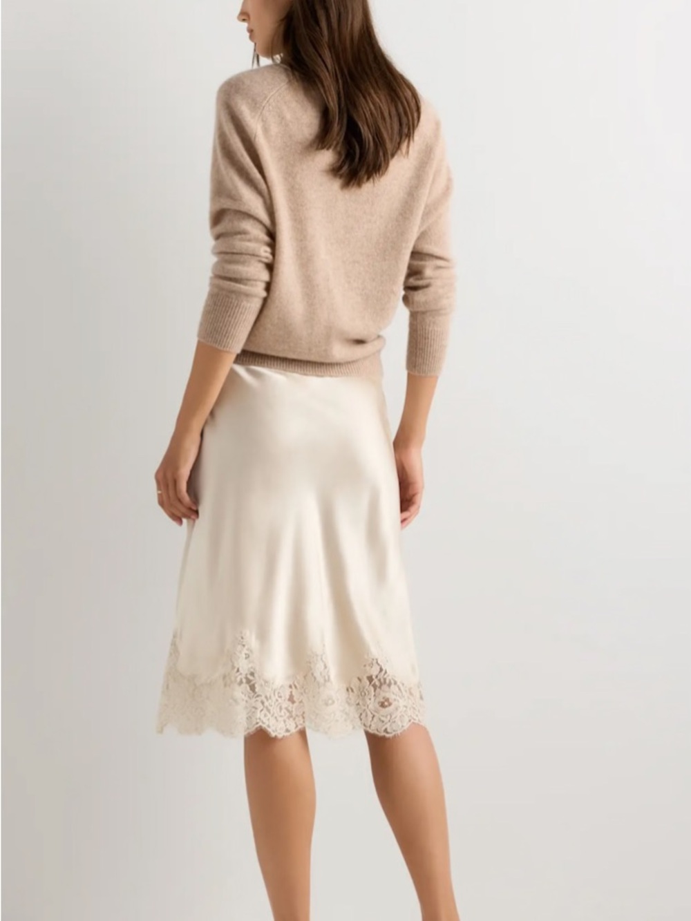QUINCE SILK LACE SKIRT NWT    XS 
Cream Lace-Hem Satin Midi Skirt, washable. - Picture 6 of 8